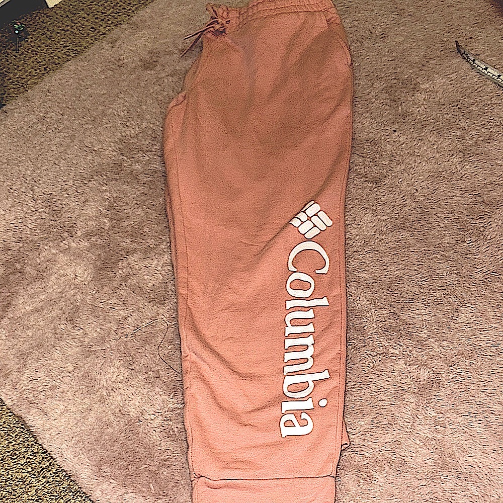 Womens Preloved Salmon Columbia Draw String Joggers w white logo going down leg